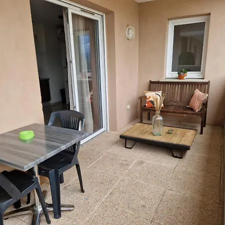 Apartment Studio Cosy Proche Toutes Commodites Avec Parking Gratuit Ajaccio (Corsica)